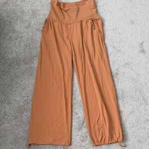 Decathlon Medium Women's Tan High-Waisted Yoga Pants